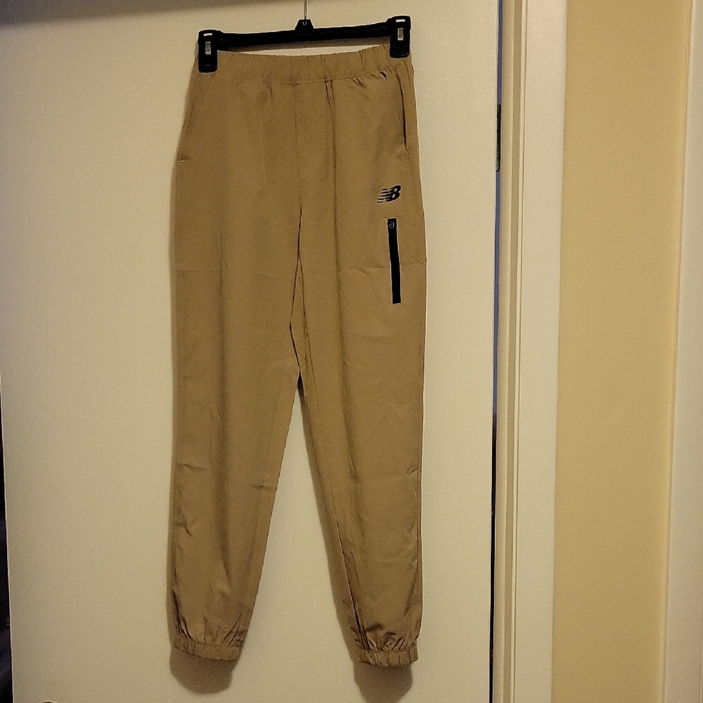 NWT: New Balance Boys Woven Jogger